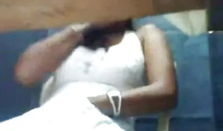 रिमोट की लड़ाई ने लड़के को सेक्सी श्यामला हिंदी में सेक्सी फुल मूवी के साथ यौन संबंध बनाने के लिए प्रेरित किया
