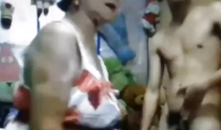 सेक्सी 18 साल की लड़की सोफे पर उसकी सेक्स पिक्चर फुल मूवी बिल्ली गड़बड़ हो जाता है