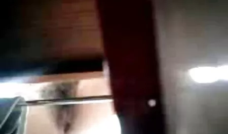 उसके युवा सेक्सी पिक्चर फुल एचडी में लोचदार शरीर वेब कैमरा पर दिखाया गया है