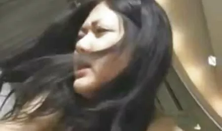 एक भावुक गोरा समलैंगिक एक लड़की को काम करने के बीएफ अंग्रेजी में फुल एचडी लिए ले गया और उसकी चूत चाटी