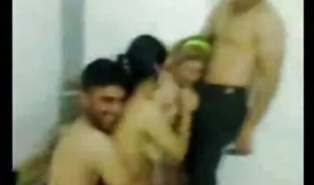 घर में दो बीपी फिल्म फुल सेक्सी फिल्माई गई चुदाई