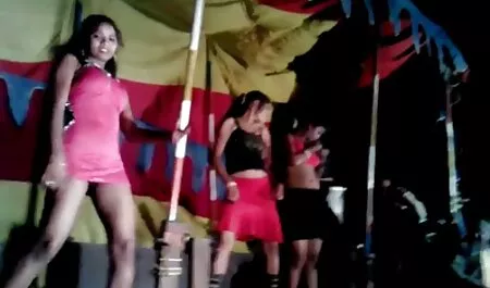 लाल रंग की लड़की सेक्सी फिल्म फुल मूवी वीडियो एचडी ने एक लड़के को हार्ड सेक्स के लिए बहकाया