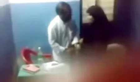 दोस्तों ने शाखाओं को काट दिया और छाया में फिल्म फुल सेक्सी वीडियो आराम करने और खंडों को चूसने का फैसला किया