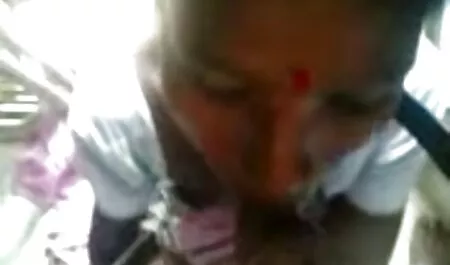 गर्म निप्पल को सेक्सी फिल्म फुल एचडी अच्छी तरह से खींचे