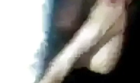 गुलाबी रंग में स्वीट बेब फुल सेक्सी मूवी पिक्चर एक सेक्सी मालिश देता है
